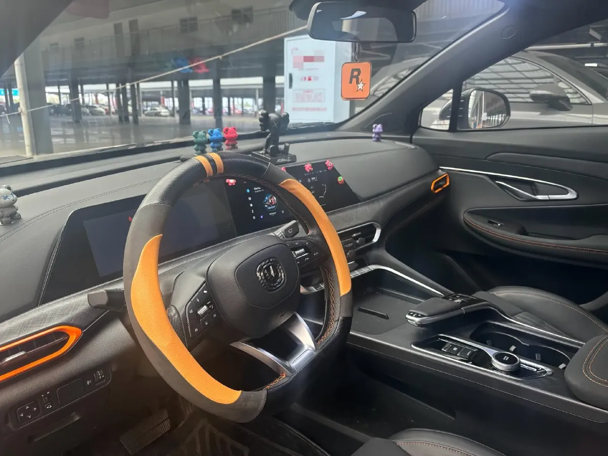 2022 ChangAn UNI-T 1.5T 188HP L4 7DCT,autocango,china used car exporter,china ev exporter,chinese used car exporter,chinese used ev exporter