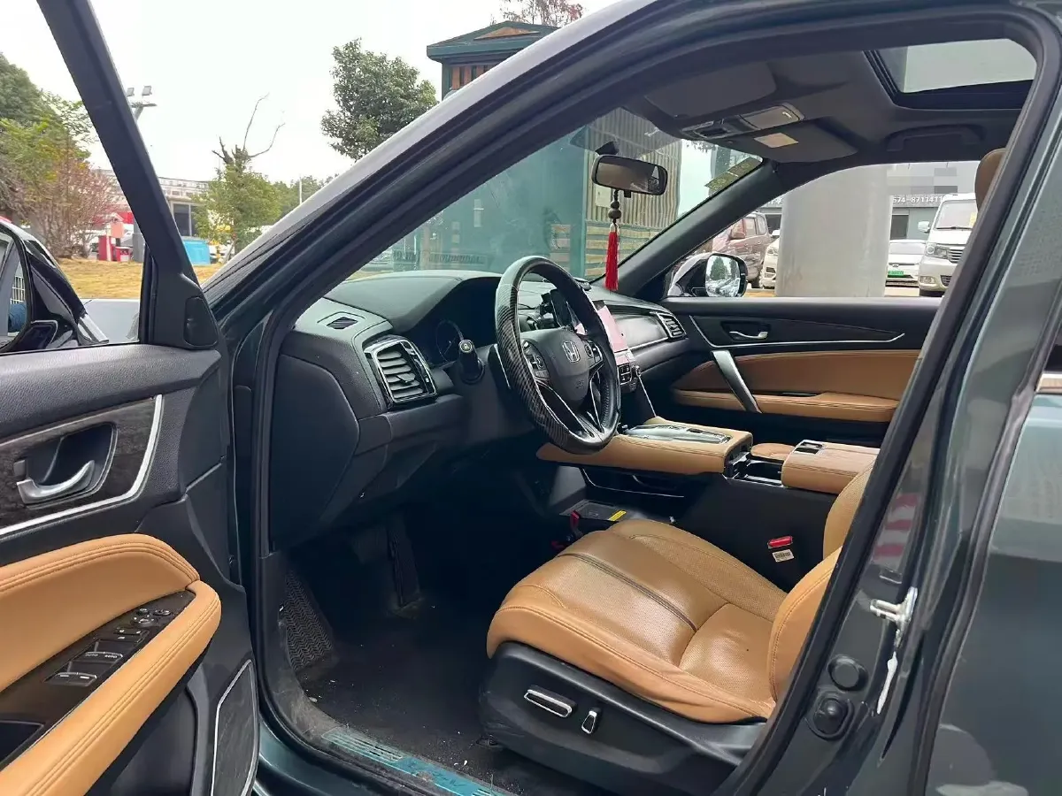 2020 Honda UR-V 2.0T 272HP L4 9AT,autocango,china used car exporter,china ev exporter,chinese used car exporter,chinese used ev exporter