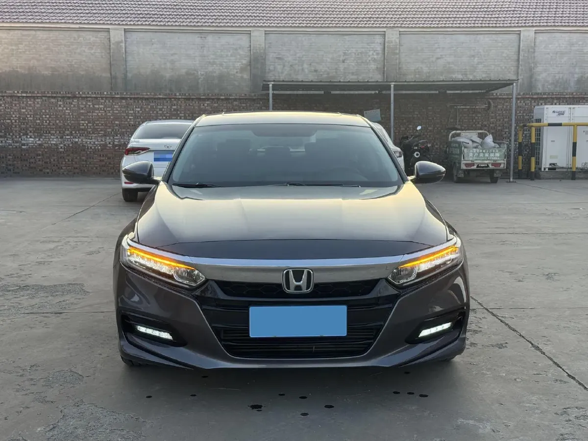2018 Honda Accord 1.5T 194HP L4 CVT,autocango,china used car exporter,china ev exporter,chinese used car exporter,chinese used ev exporter