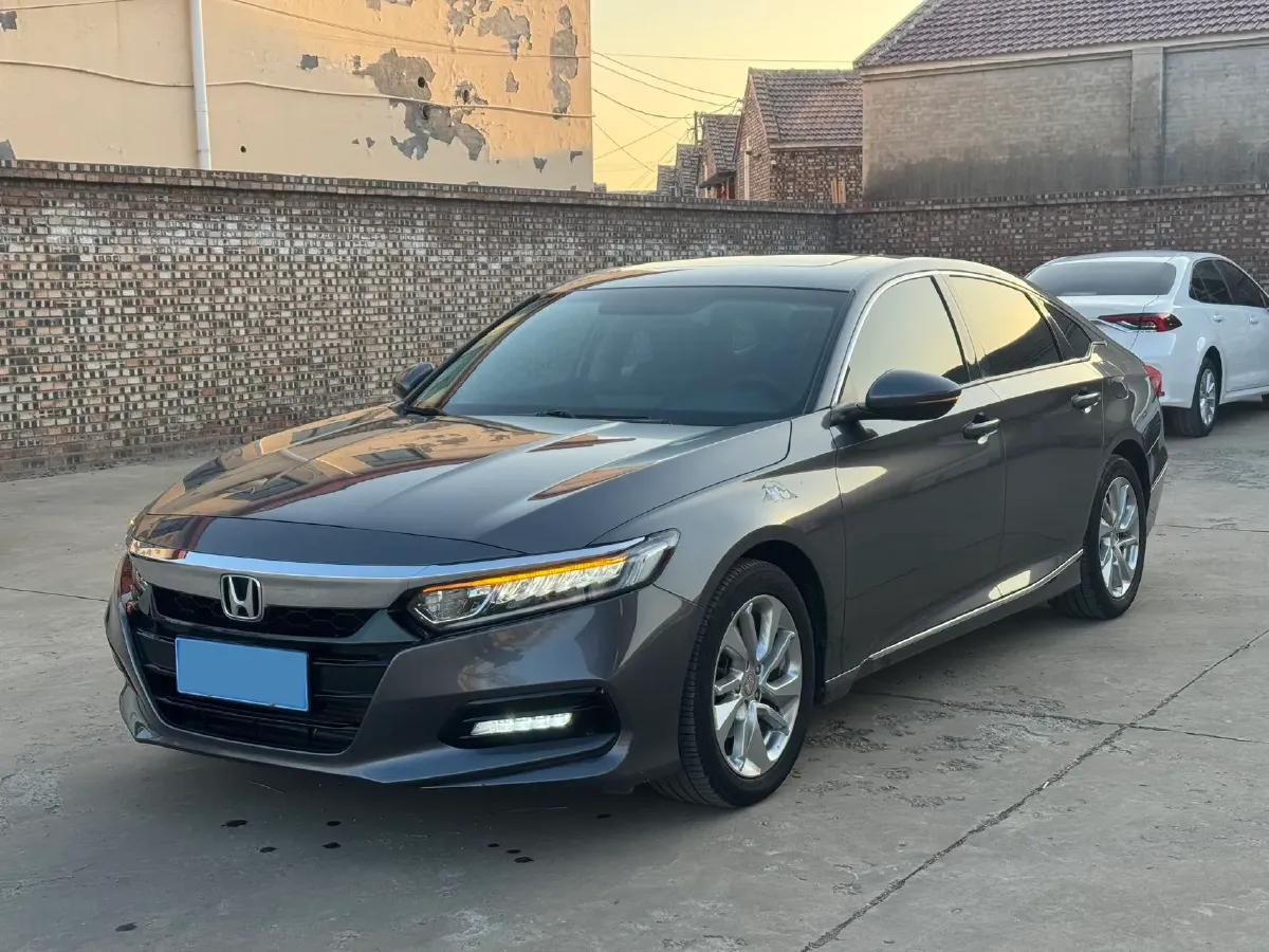 2018 Honda Accord 1.5T 194HP L4 CVT,autocango,china used car exporter,china ev exporter,chinese used car exporter,chinese used ev exporter