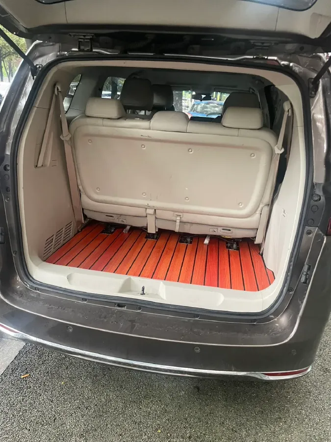 2022 Buick GL8 2.0T 237HP L4 9AT,autocango,china used car exporter,china ev exporter,chinese used car exporter,chinese used ev exporter