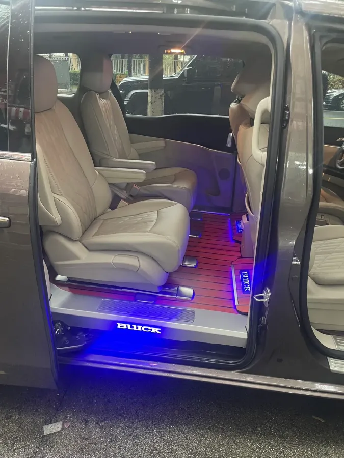 2022 Buick GL8 2.0T 237HP L4 9AT,autocango,china used car exporter,china ev exporter,chinese used car exporter,chinese used ev exporter