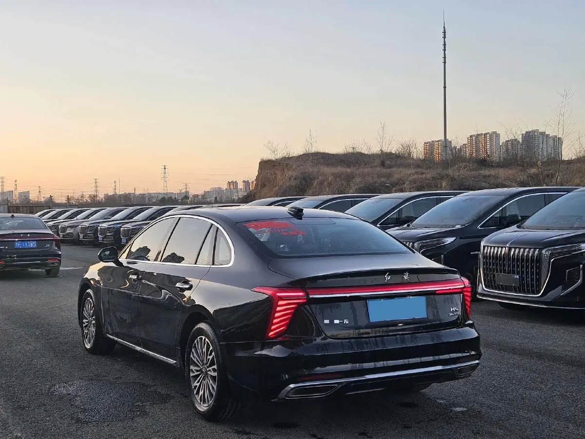 2024 HongQi H5 1.5T 169HP L4 7DCT,autocango,china used car exporter,china ev exporter,chinese used car exporter,chinese used ev exporter