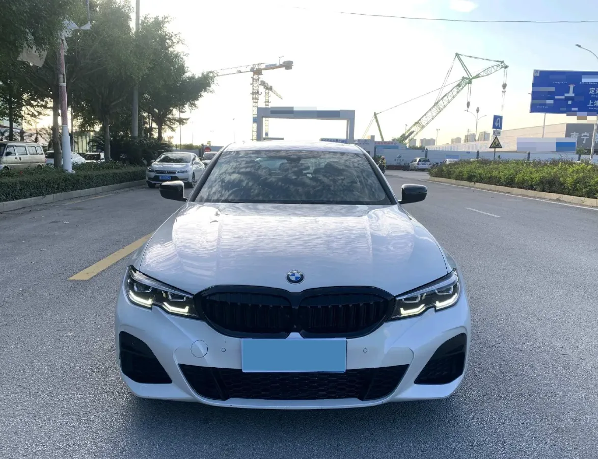 2021 BMW 3 Series 2.0T 184HP L4 8AT,autocango,china used car exporter,china ev exporter,chinese used car exporter,chinese used ev exporter