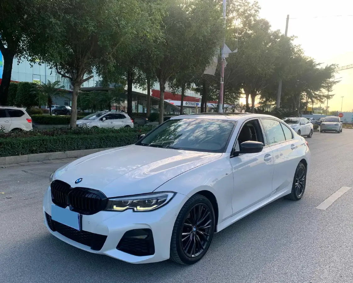 2021 BMW 3 Series 2.0T 184HP L4 8AT