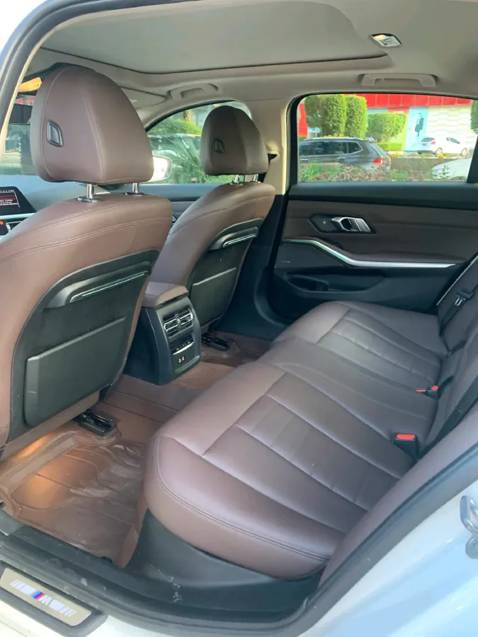 2021 BMW 3 Series 2.0T 184HP L4 8AT,autocango,china used car exporter,china ev exporter,chinese used car exporter,chinese used ev exporter