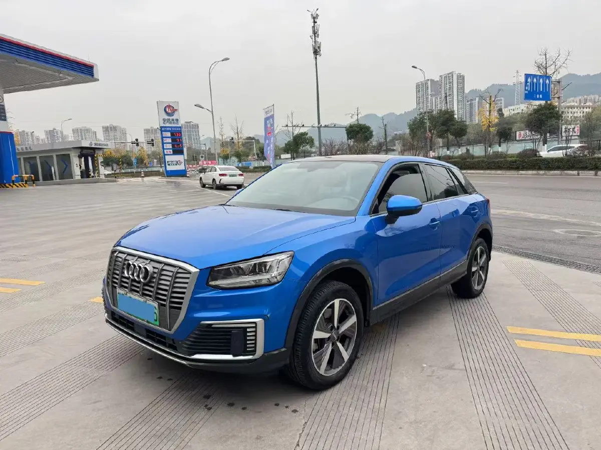 2019 Audi Q2L e-tron BEV 39.7KWH