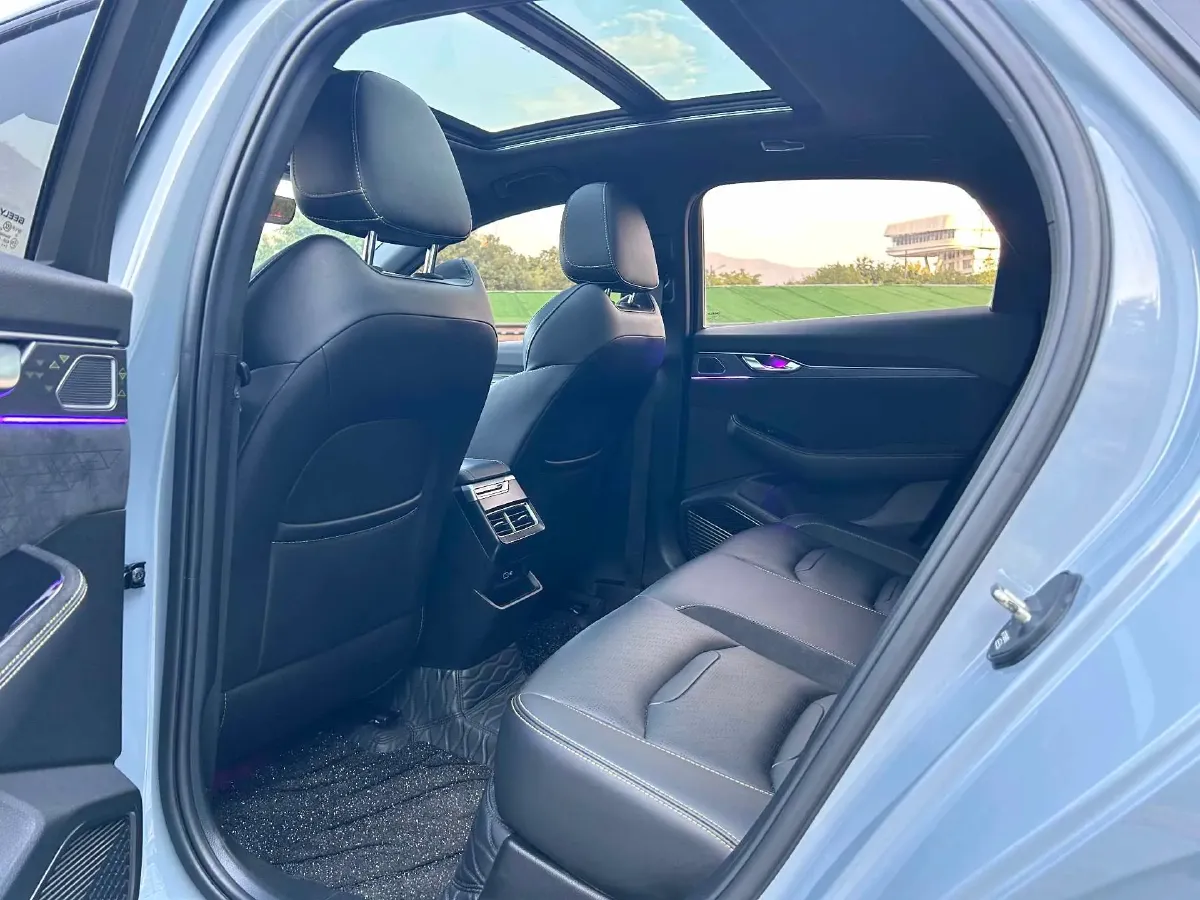 2021 Geely Preface 2.0T 190HP L4 7DCT,autocango,china used car exporter,china ev exporter,chinese used car exporter,chinese used ev exporter