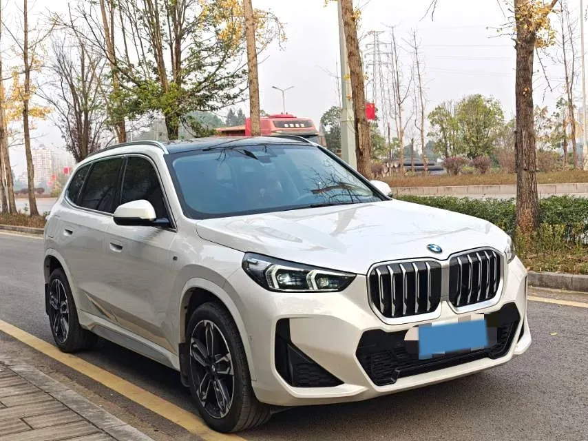 2024 BMW X1 2.0T 204HP L4 7DCT,autocango,china used car exporter,china ev exporter,chinese used car exporter,chinese used ev exporter