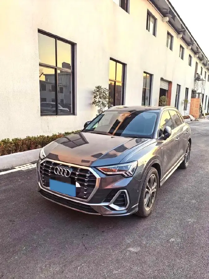 2022 Audi Q3 2.0T 186HP L4 7DCT
