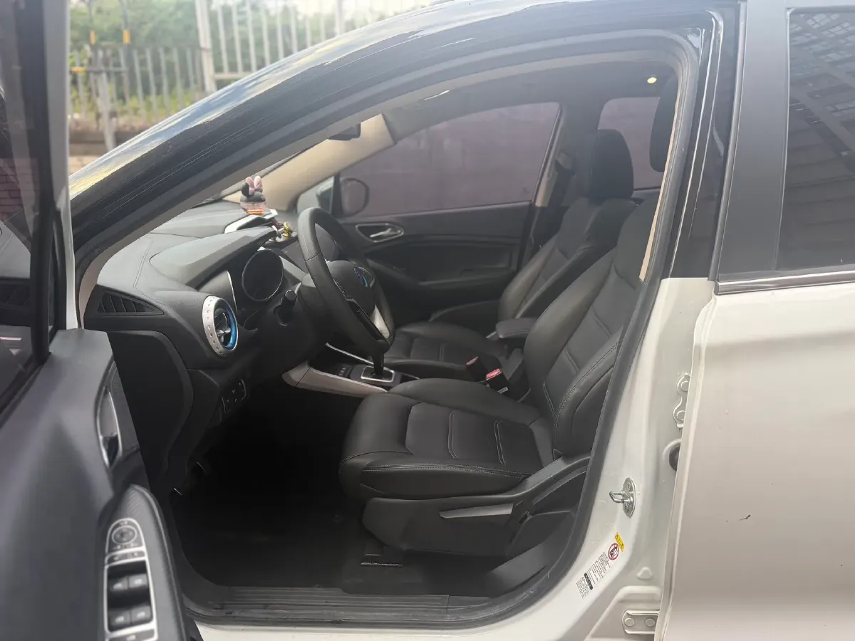 2018 BYD Yuan BEV 43.2KWH,autocango,china used car exporter,china ev exporter,chinese used car exporter,chinese used ev exporter