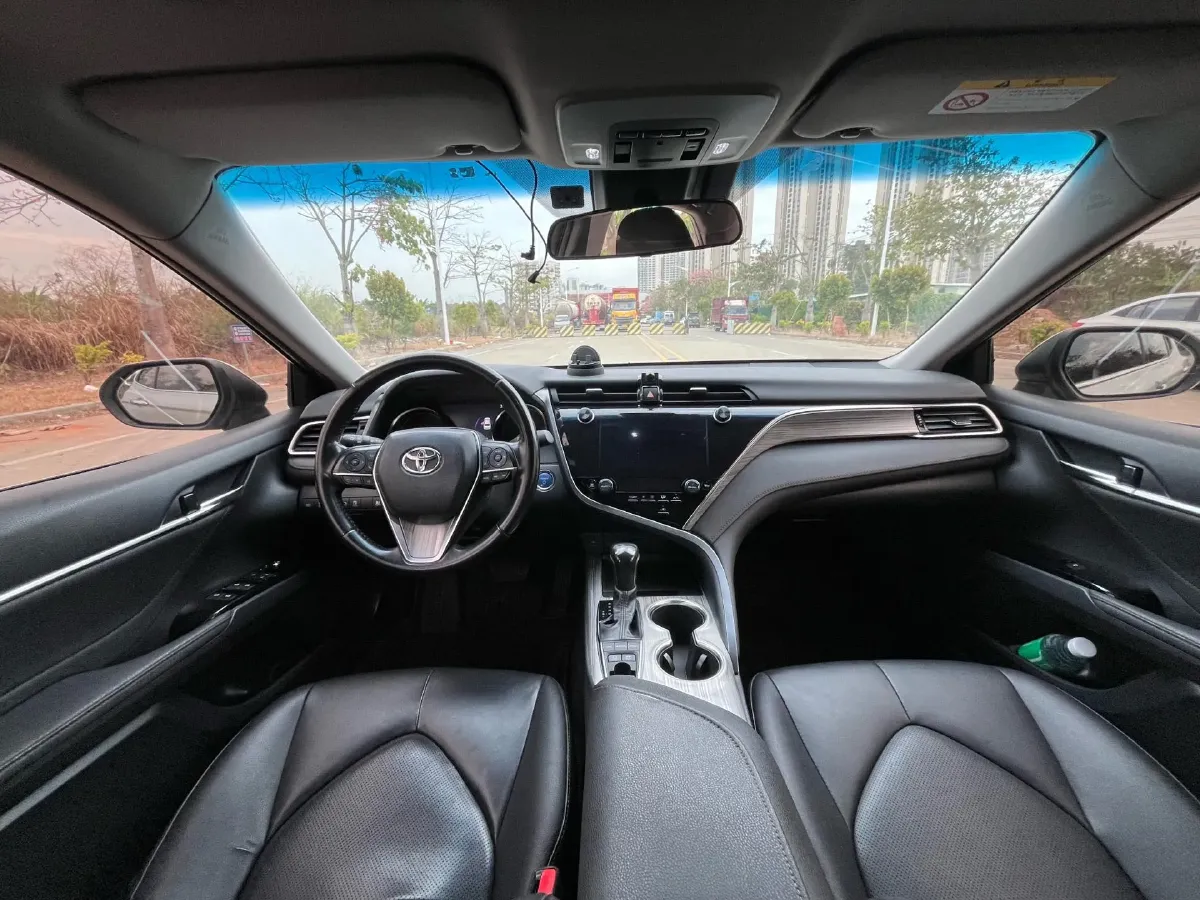 2019 Toyota Camry 2.5L 178HP L4 E-CVT Hybrid,autocango,china used car exporter,china ev exporter,chinese used car exporter,chinese used ev exporter