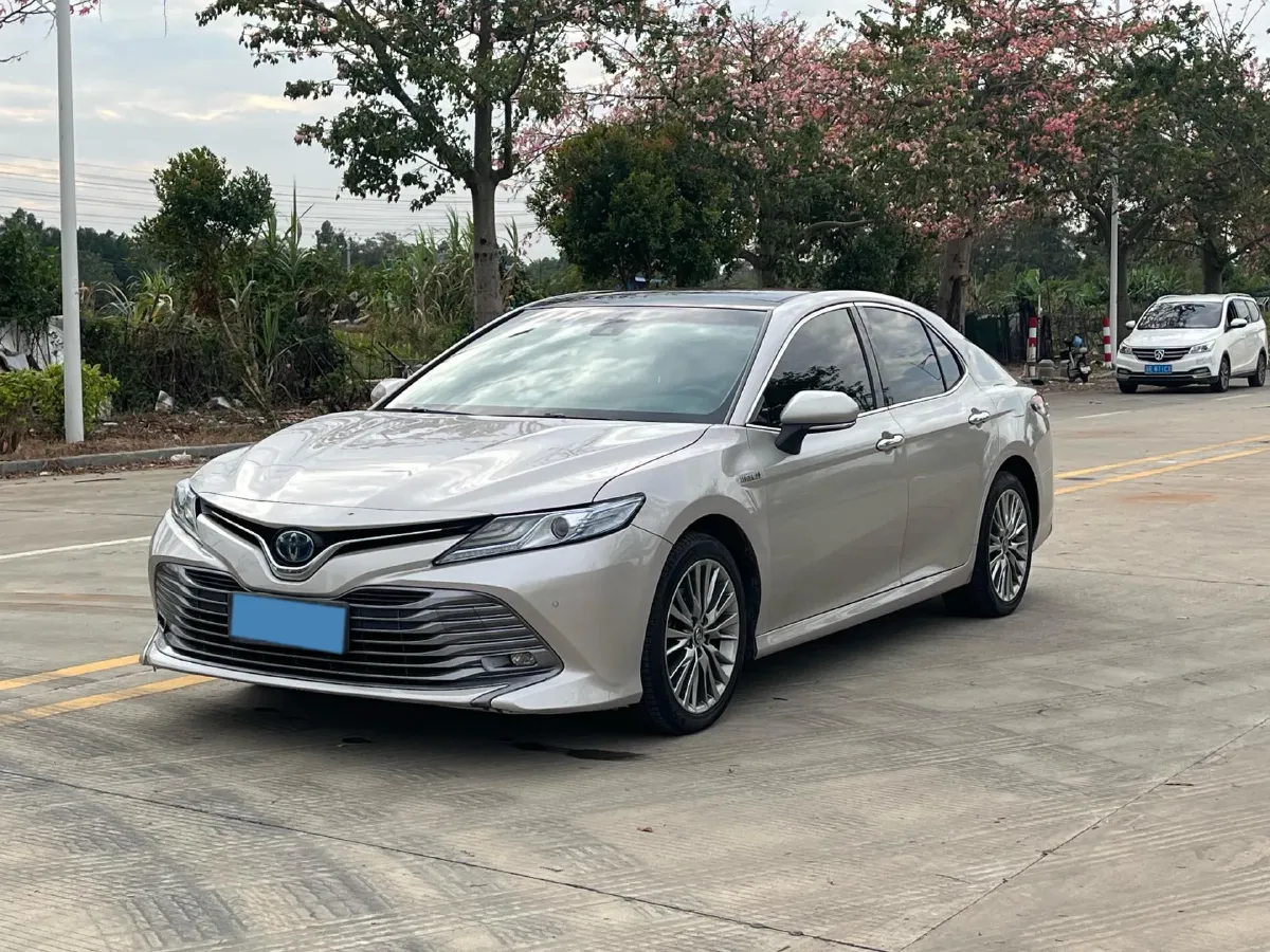 2019 Toyota Camry 2.5L 178HP L4 E-CVT Hybrid,autocango,china used car exporter,china ev exporter,chinese used car exporter,chinese used ev exporter