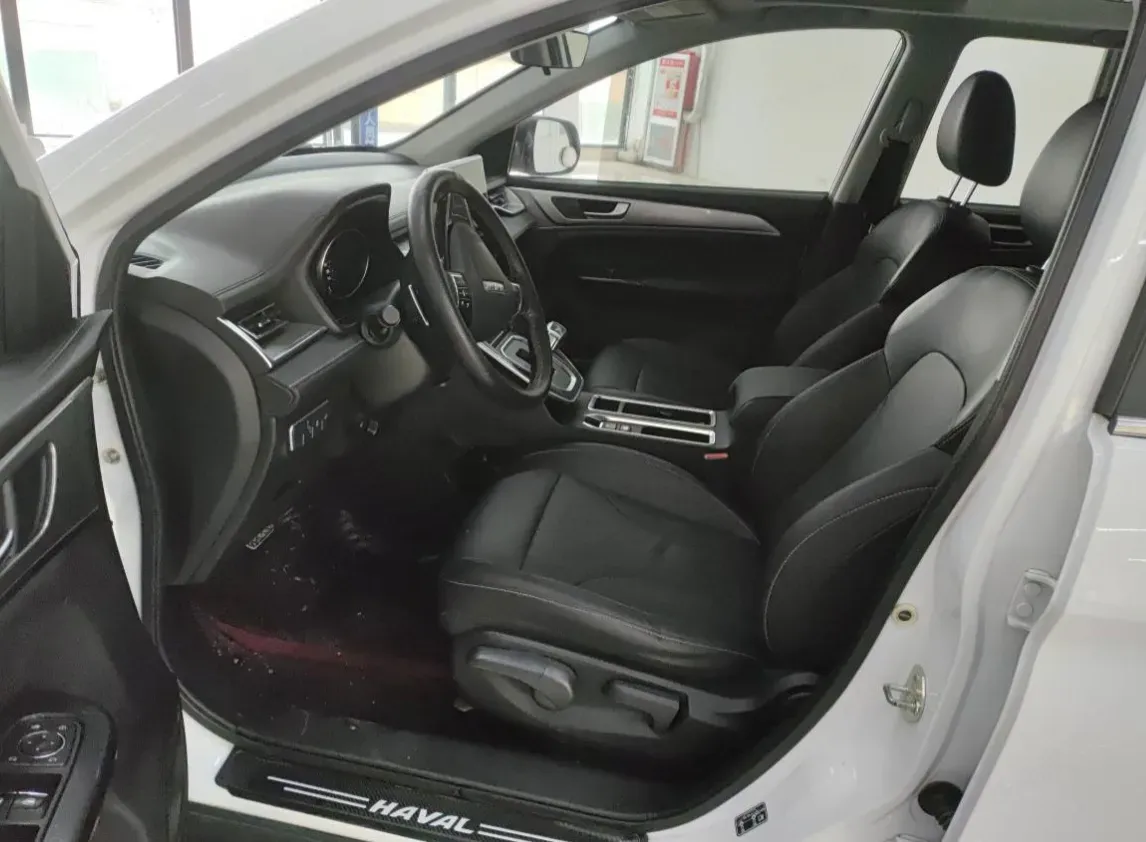 2021 Haval M6 1.5T 150HP L4 7DCT,autocango,china used car exporter,china ev exporter,chinese used car exporter,chinese used ev exporter