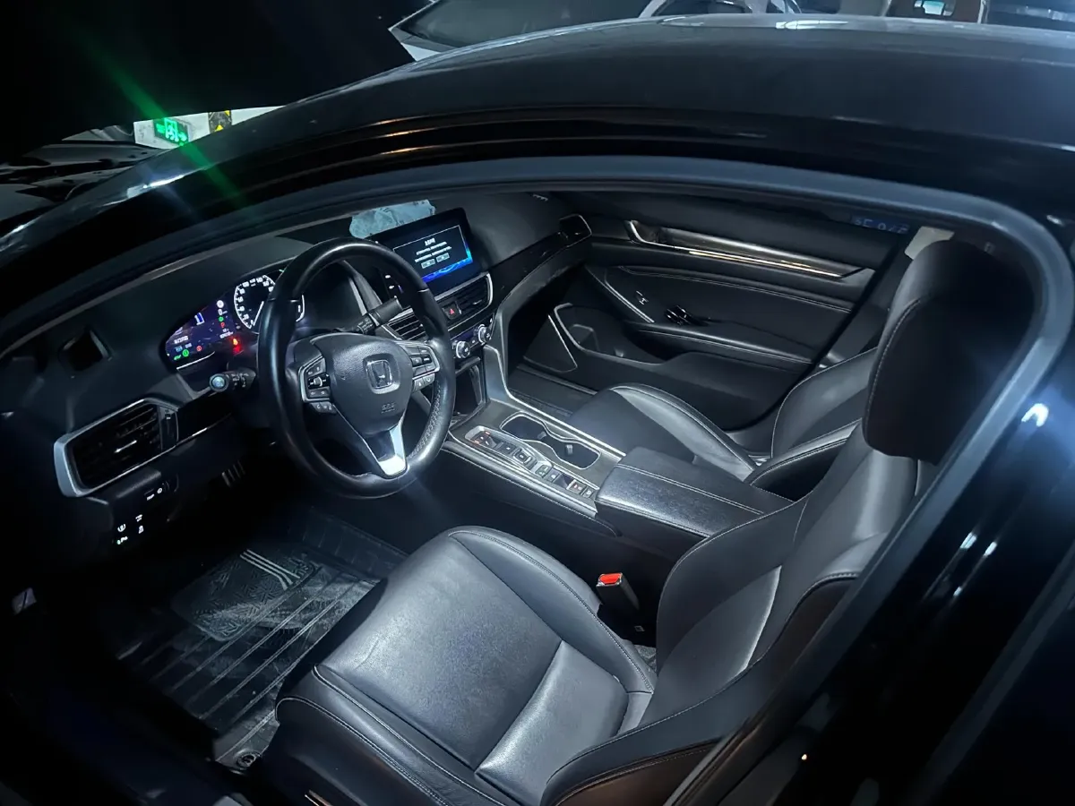 2022 Honda Accord 2.0L 146HP L4 E-CVT Hybrid,autocango,china used car exporter,china ev exporter,chinese used car exporter,chinese used ev exporter