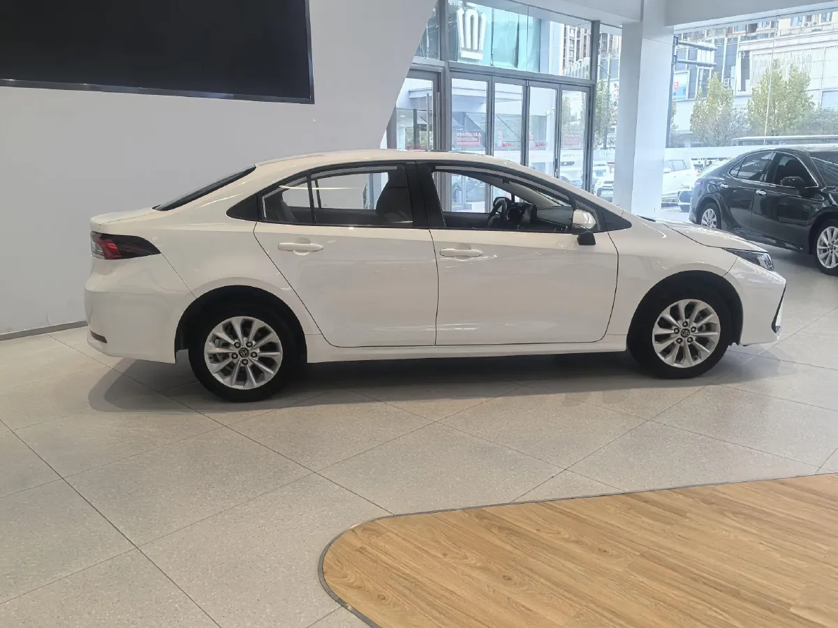 2021 Toyota Corolla 1.2T 116HP L4 CVT,autocango,china used car exporter,china ev exporter,chinese used car exporter,chinese used ev exporter