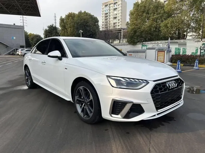 2024 Audi A4L 2.0T 190HP L4 7DCT,autocango,china used car exporter,china ev exporter,chinese used car exporter,chinese used ev exporter