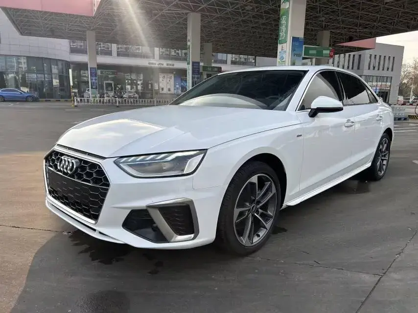 2024 Audi A4L 2.0T 190HP L4 7DCT