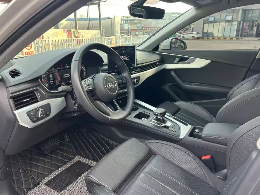 2024 Audi A4L 2.0T 190HP L4 7DCT,autocango,china used car exporter,china ev exporter,chinese used car exporter,chinese used ev exporter