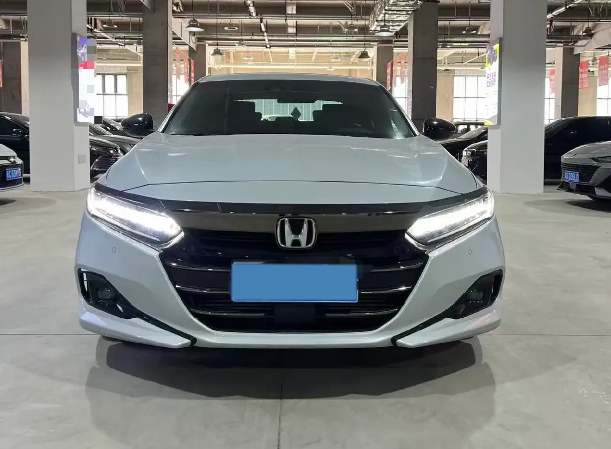 2022 Honda Accord 1.5T 194HP L4 CVT,autocango,china used car exporter,china ev exporter,chinese used car exporter,chinese used ev exporter