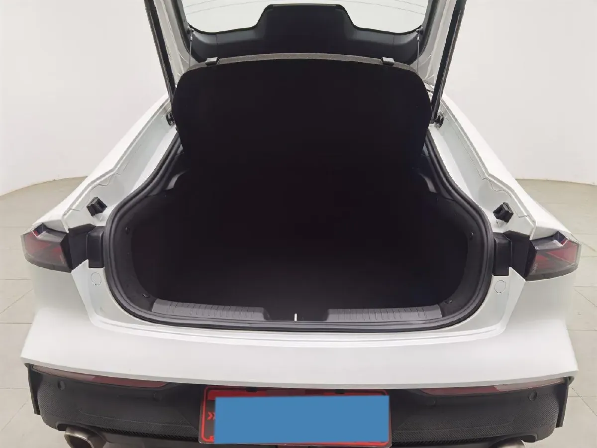 2022 ChangAn UNI-V 1.5T 188HP L4 7DCT,autocango,china used car exporter,china ev exporter,chinese used car exporter,chinese used ev exporter