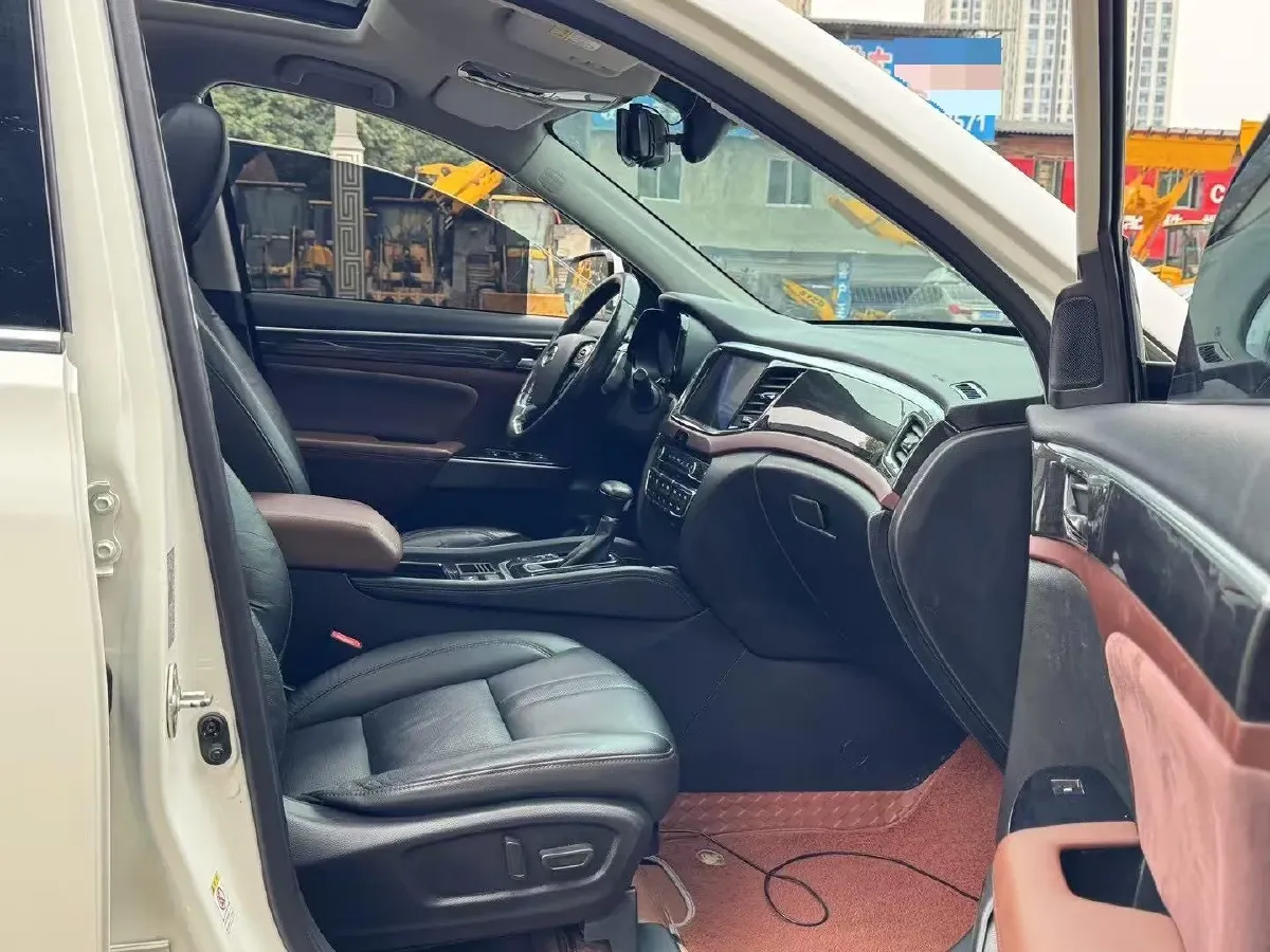 2017 GAC Trumpchi GS8 2.0T 201HP L4 6AT,autocango,china used car exporter,china ev exporter,chinese used car exporter,chinese used ev exporter