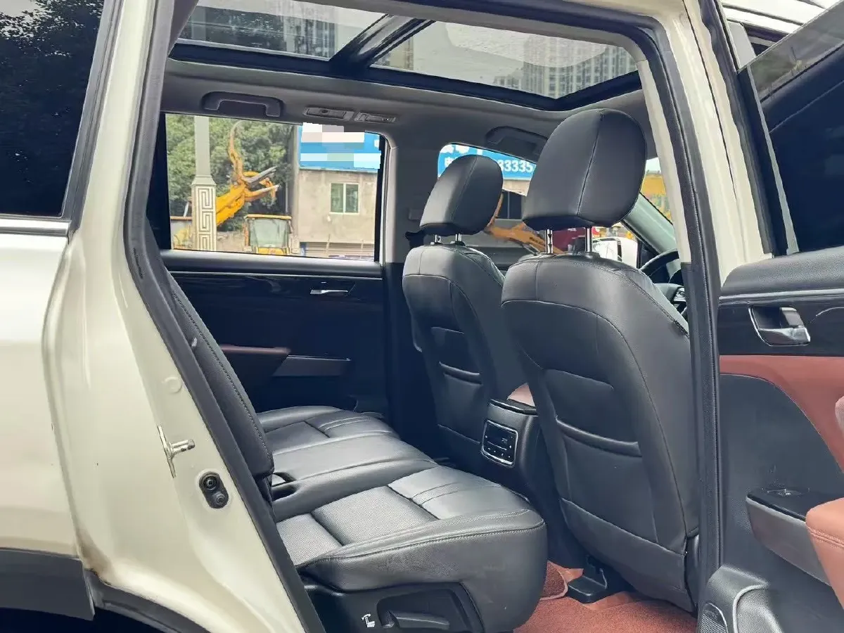 2017 GAC Trumpchi GS8 2.0T 201HP L4 6AT,autocango,china used car exporter,china ev exporter,chinese used car exporter,chinese used ev exporter