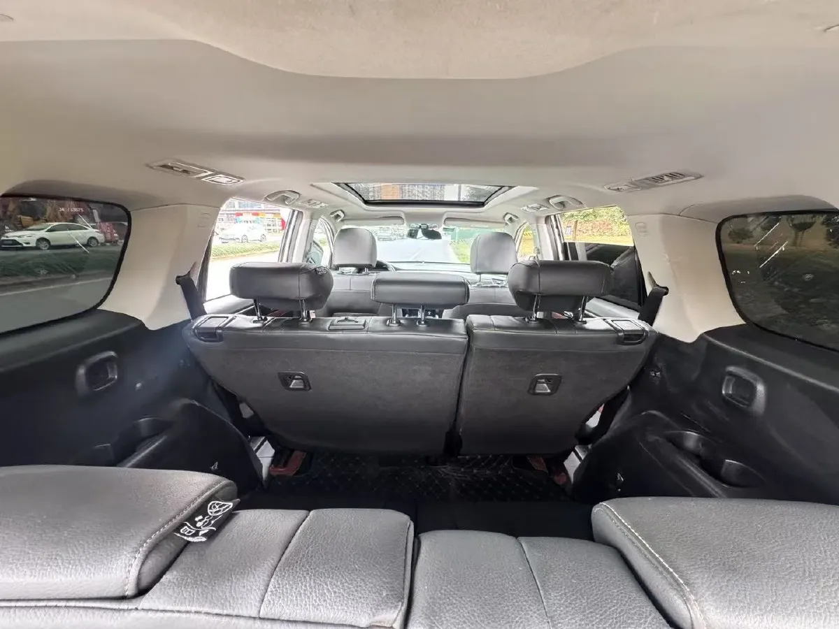 2017 GAC Trumpchi GS8 2.0T 201HP L4 6AT,autocango,china used car exporter,china ev exporter,chinese used car exporter,chinese used ev exporter