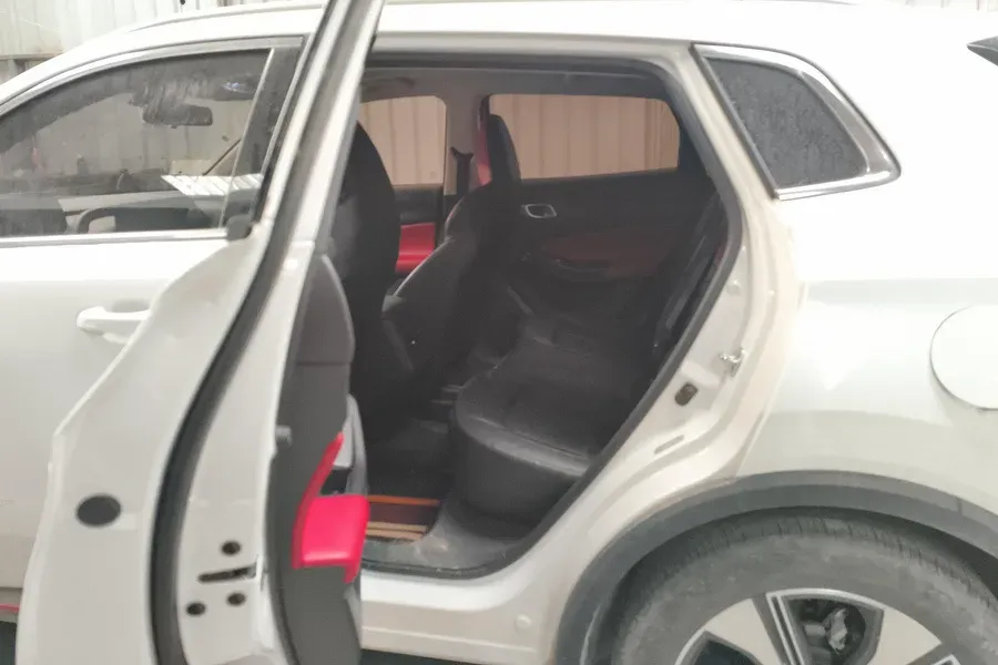 2022 ChangAn Oshan X7 Plus 1.5T 188HP L4 7DCT,autocango,china used car exporter,china ev exporter,chinese used car exporter,chinese used ev exporter