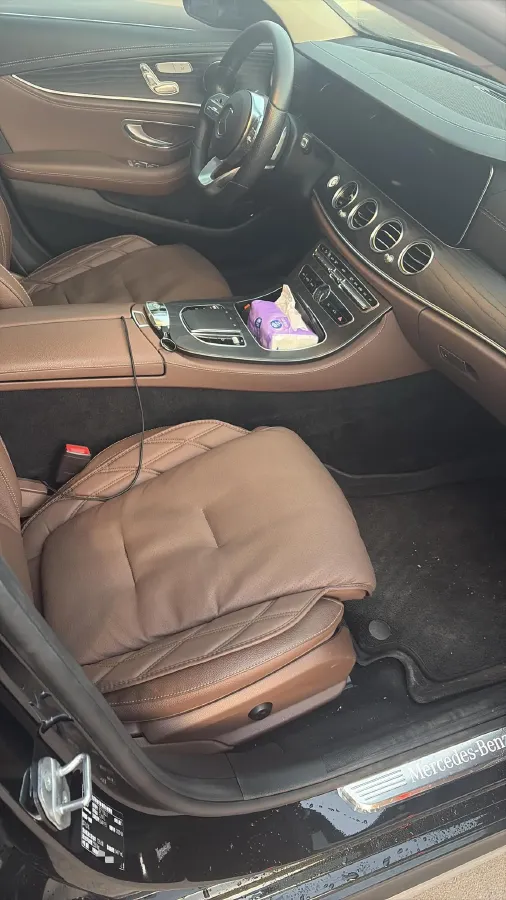 2020 Mercedes-Benz E Class 1.5T 184HP L4 9AT,autocango,china used car exporter,china ev exporter,chinese used car exporter,chinese used ev exporter