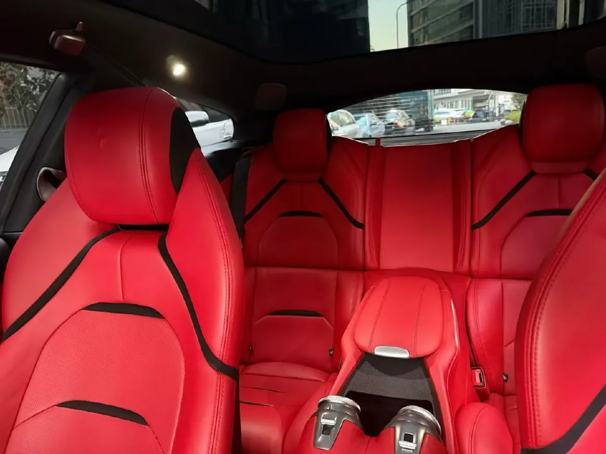 2017 Ferrari GTC4 Lusso 3.9T 609HP V8 7DCT,autocango,china used car exporter,china ev exporter,chinese used car exporter,chinese used ev exporter