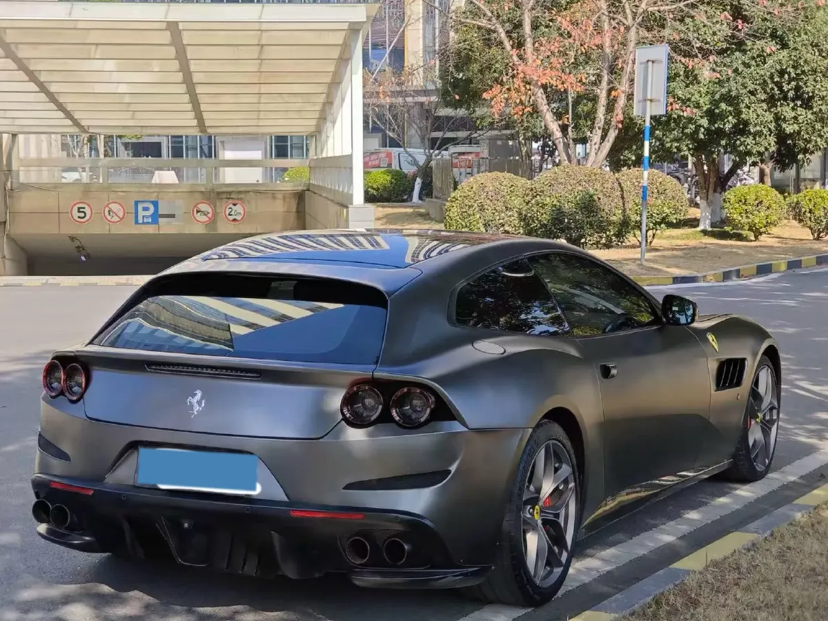 2017 Ferrari GTC4 Lusso 3.9T 609HP V8 7DCT,autocango,china used car exporter,china ev exporter,chinese used car exporter,chinese used ev exporter