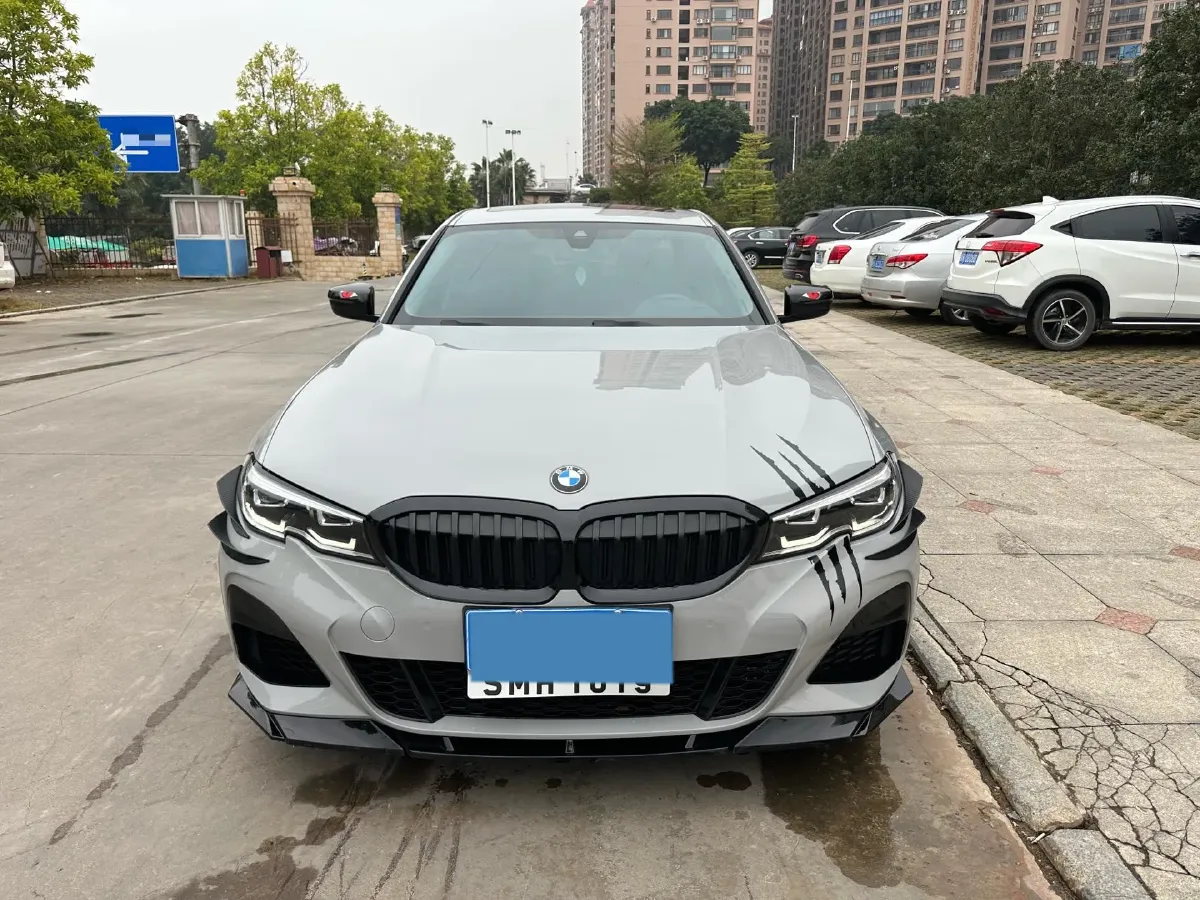 2022 BMW 3 Series 2.0T 184HP L4 8AT,autocango,china used car exporter,china ev exporter,chinese used car exporter,chinese used ev exporter