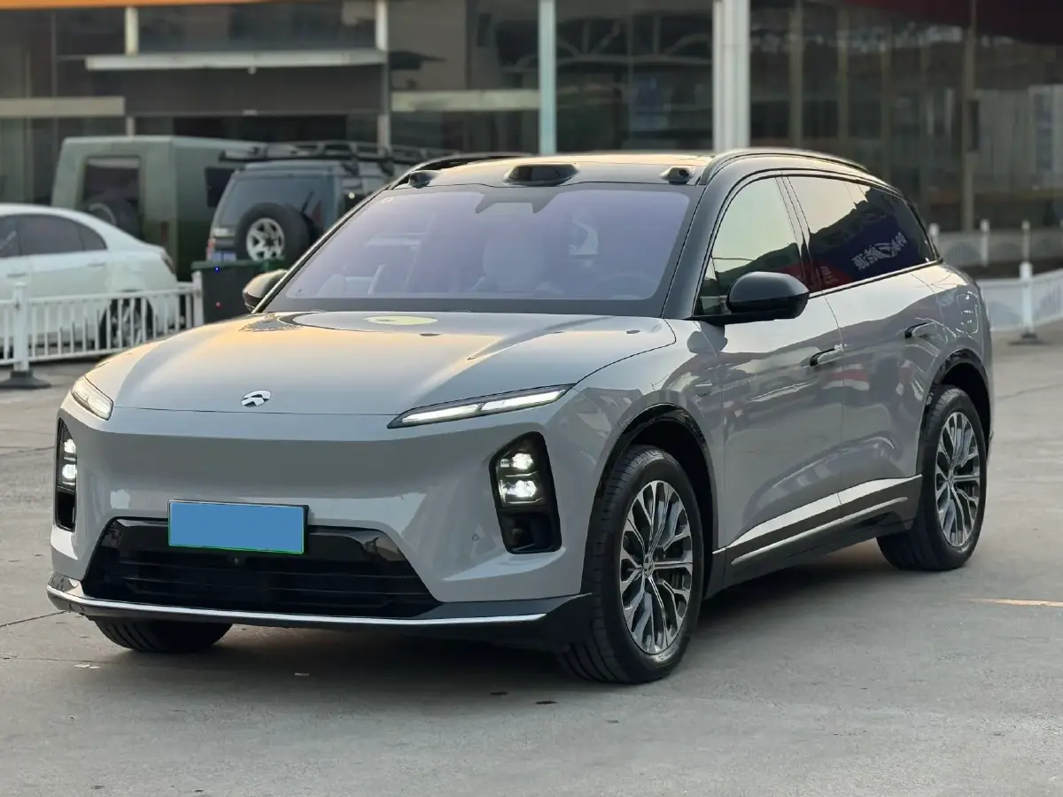 2025 NIO ES6 BEV