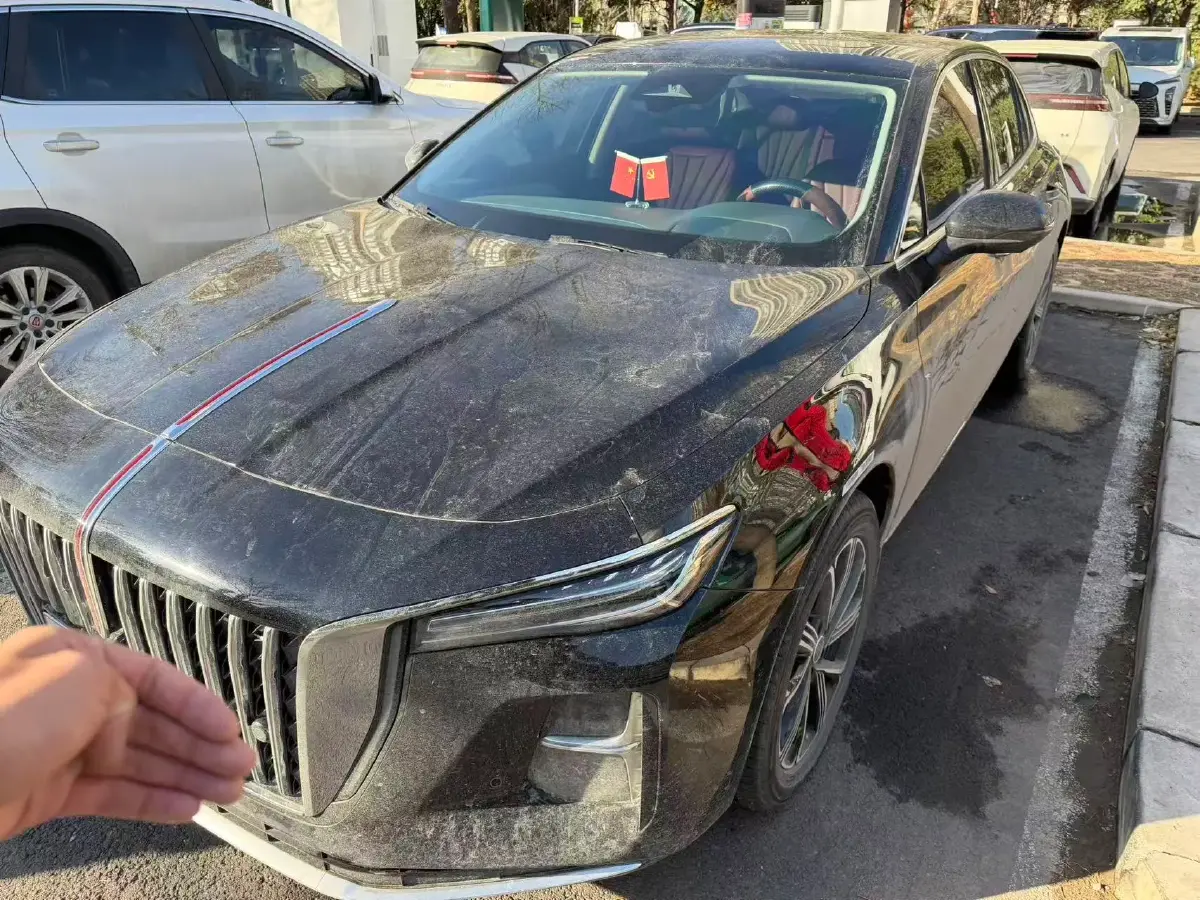 2025 HongQi H5 1.5T 150HP L4 1DHT PHEV