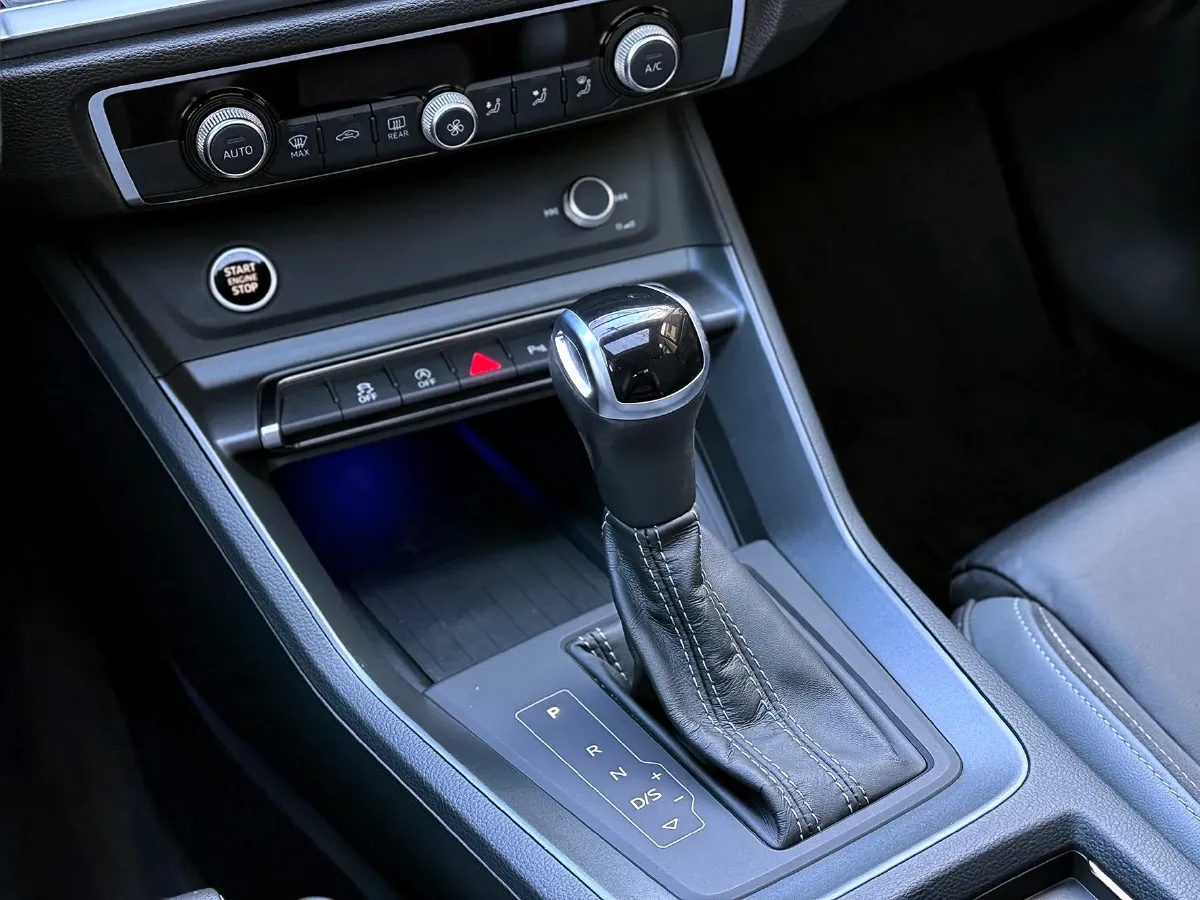 2022 Audi Q3 Sportback 2.0T 186HP L4 7DCT,autocango,china used car exporter,china ev exporter,chinese used car exporter,chinese used ev exporter