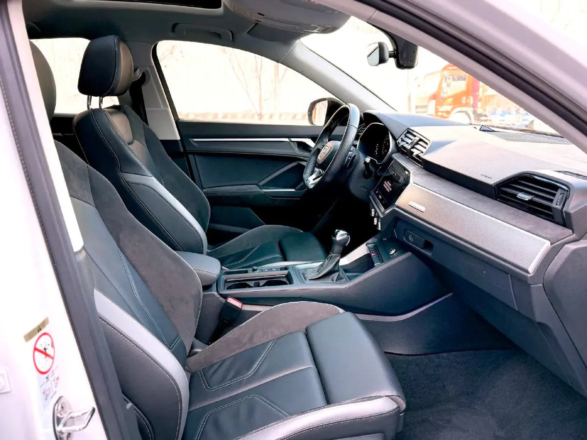 2022 Audi Q3 Sportback 2.0T 186HP L4 7DCT,autocango,china used car exporter,china ev exporter,chinese used car exporter,chinese used ev exporter