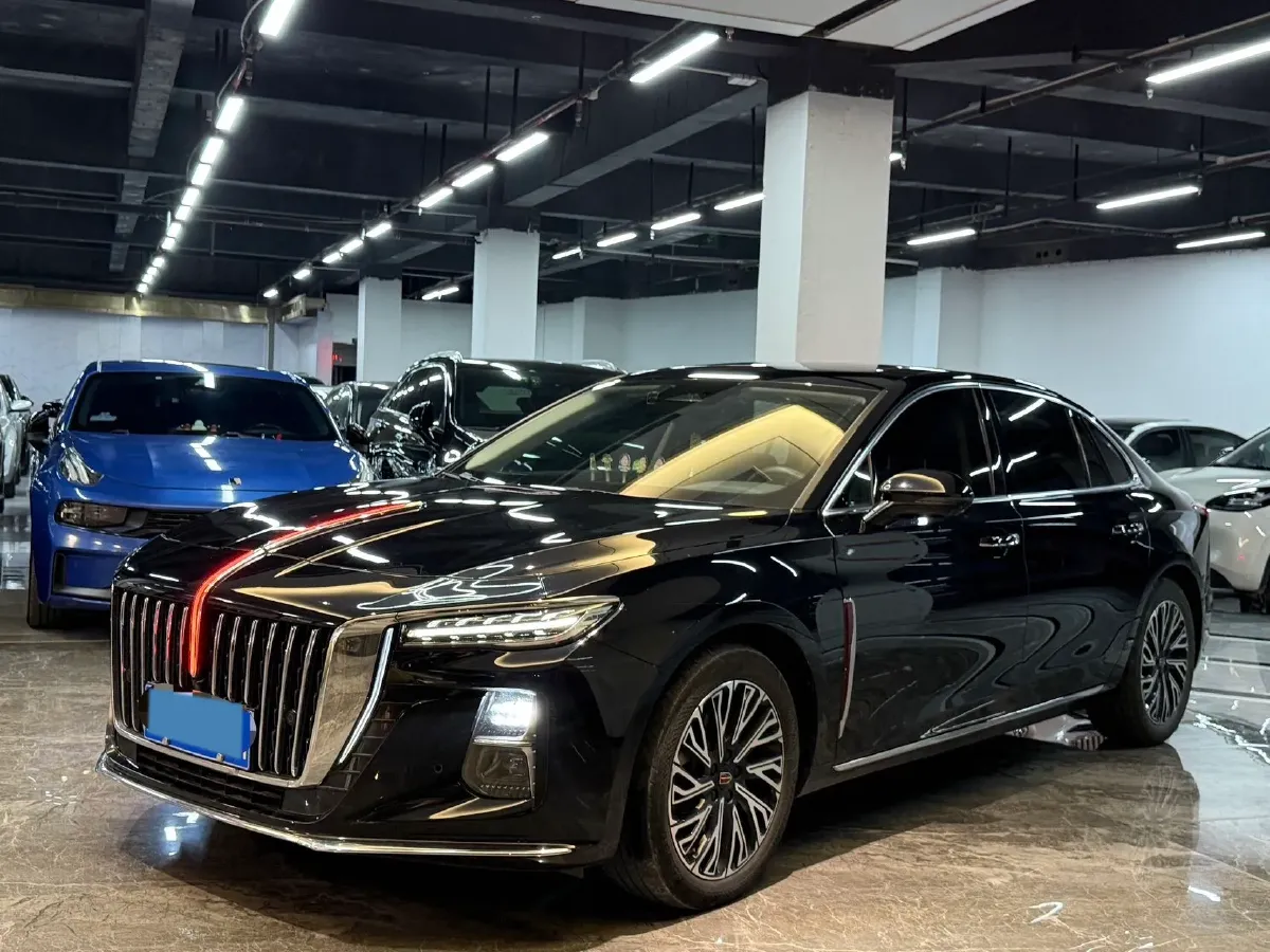 2024 HongQi H5 2.0T 224HP L4 8AT,autocango,china used car exporter,china ev exporter,chinese used car exporter,chinese used ev exporter