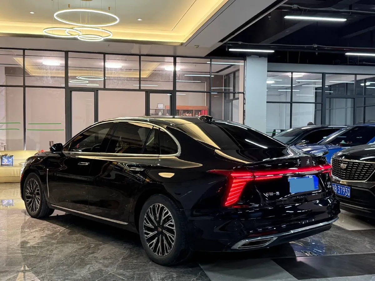 2024 HongQi H5 2.0T 224HP L4 8AT,autocango,china used car exporter,china ev exporter,chinese used car exporter,chinese used ev exporter