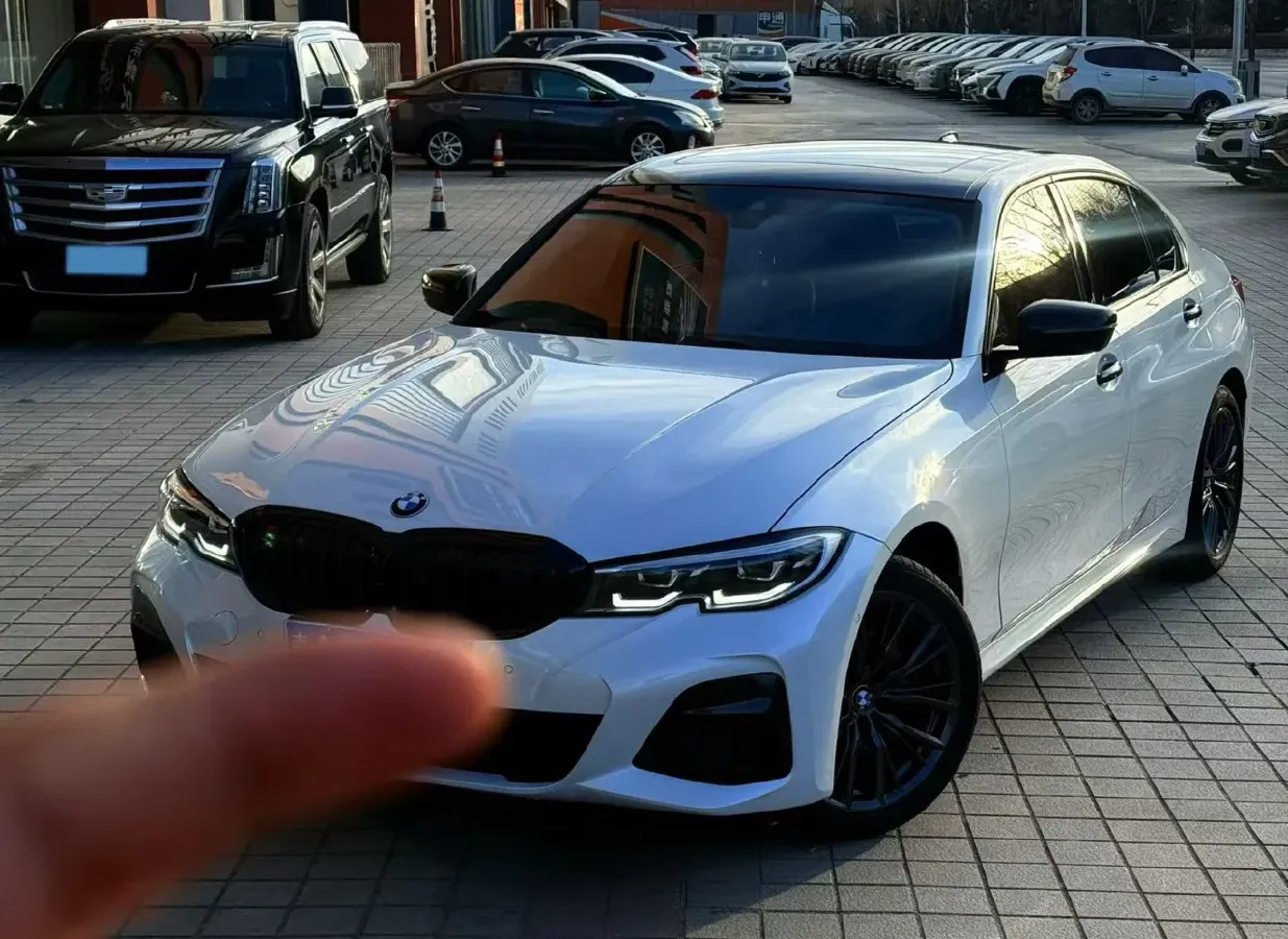 2022 BMW 3 Series 2.0T 184HP L4 8AT,autocango,china used car exporter,china ev exporter,chinese used car exporter,chinese used ev exporter