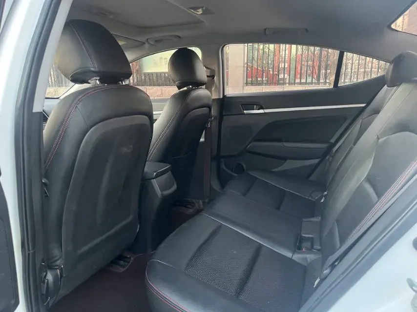 2016 Hyundai Elantra 1.6L 130HP L4 6AT,autocango,china used car exporter,china ev exporter,chinese used car exporter,chinese used ev exporter