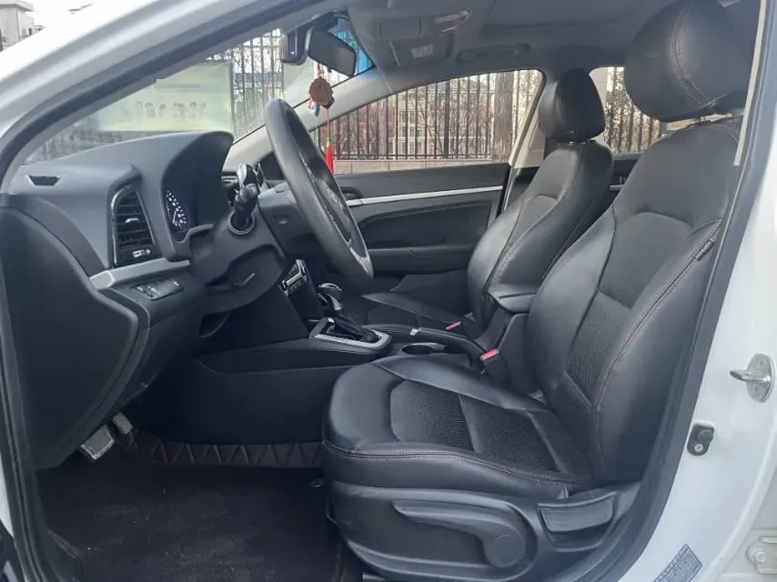 2016 Hyundai Elantra 1.6L 130HP L4 6AT,autocango,china used car exporter,china ev exporter,chinese used car exporter,chinese used ev exporter