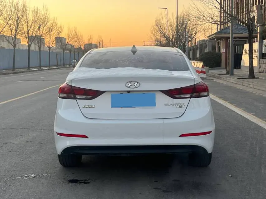 2016 Hyundai Elantra 1.6L 130HP L4 6AT,autocango,china used car exporter,china ev exporter,chinese used car exporter,chinese used ev exporter