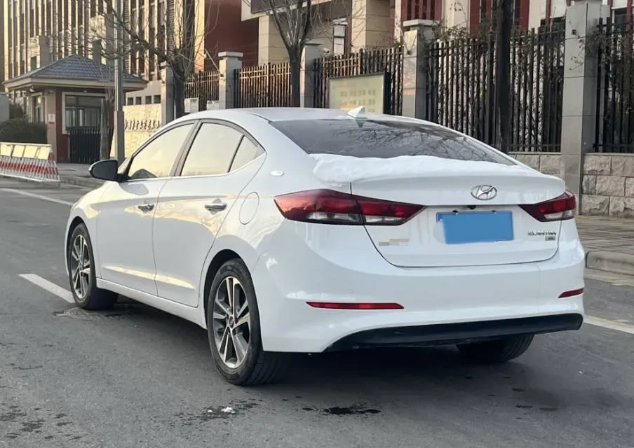 2016 Hyundai Elantra 1.6L 130HP L4 6AT,autocango,china used car exporter,china ev exporter,chinese used car exporter,chinese used ev exporter