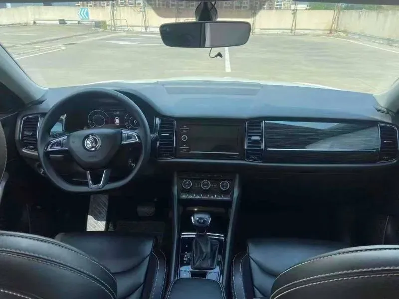 2019 Buick EnvisionPlus 1.5T 169HP L4 7DCT,autocango,china used car exporter,china ev exporter,chinese used car exporter,chinese used ev exporter