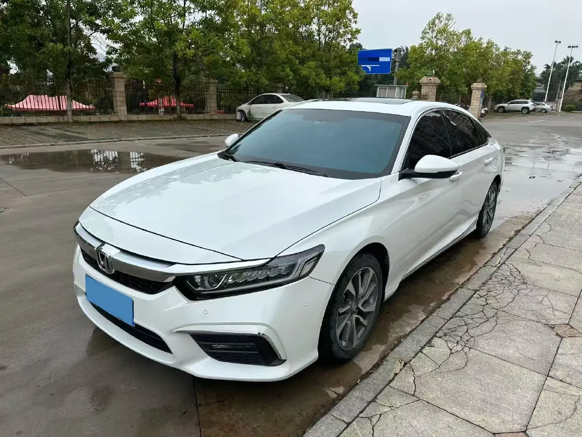 2019 Honda Inspire 1.5T 194HP L4 CVT