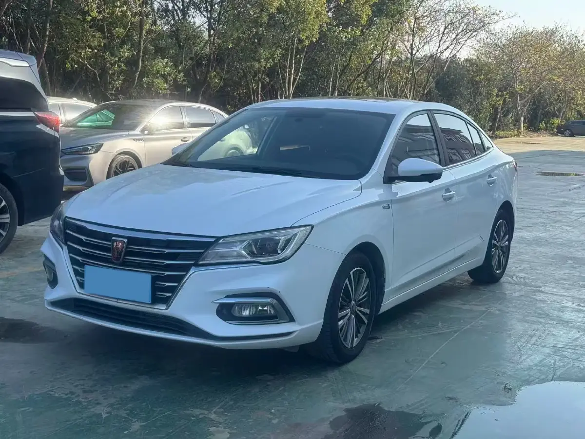 2019 Roewe i5 1.5L 120HP L4 CVT