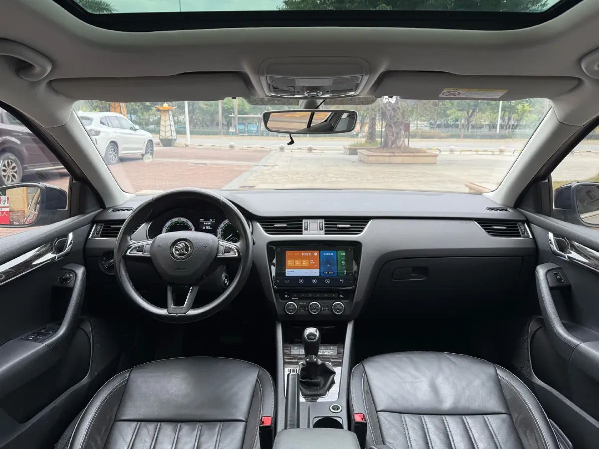 2019 Skoda Octavia 1.4T 150HP L4 7DCT,autocango,china used car exporter,china ev exporter,chinese used car exporter,chinese used ev exporter