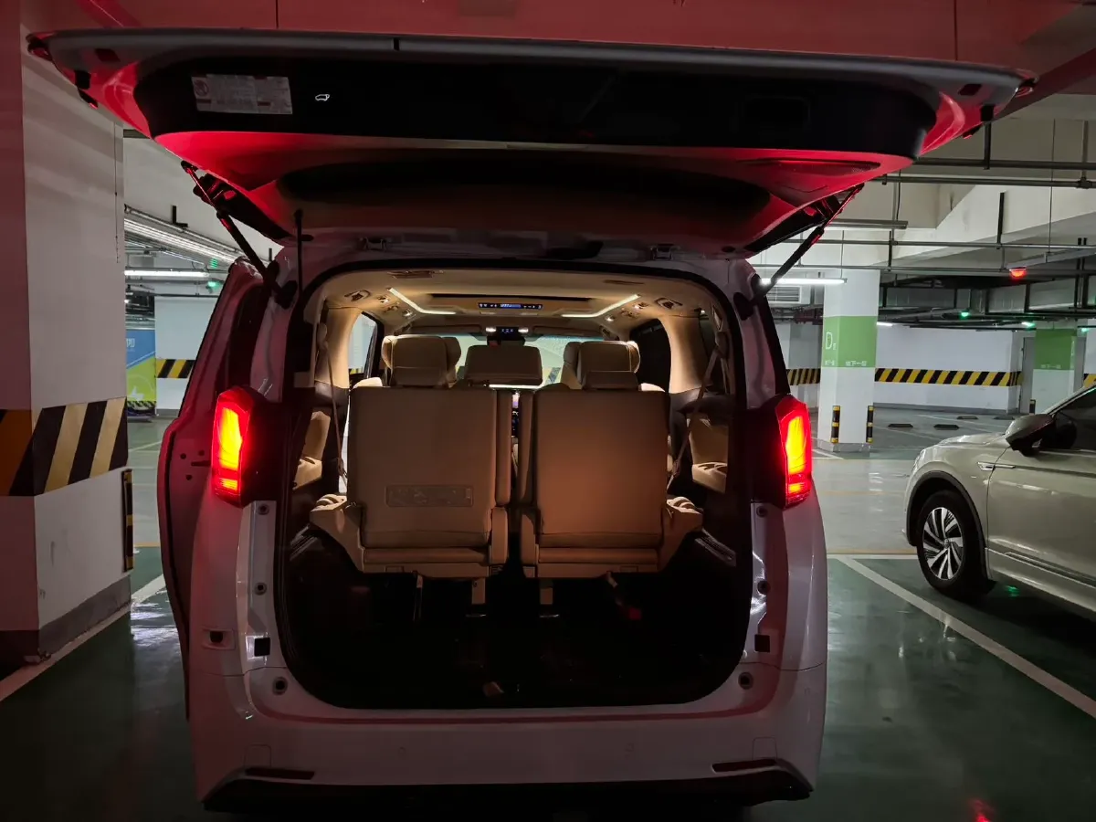 2019 Toyota Alphard 2.5L 117HP L4 E-CVT Hybrid,autocango,china used car exporter,china ev exporter,chinese used car exporter,chinese used ev exporter