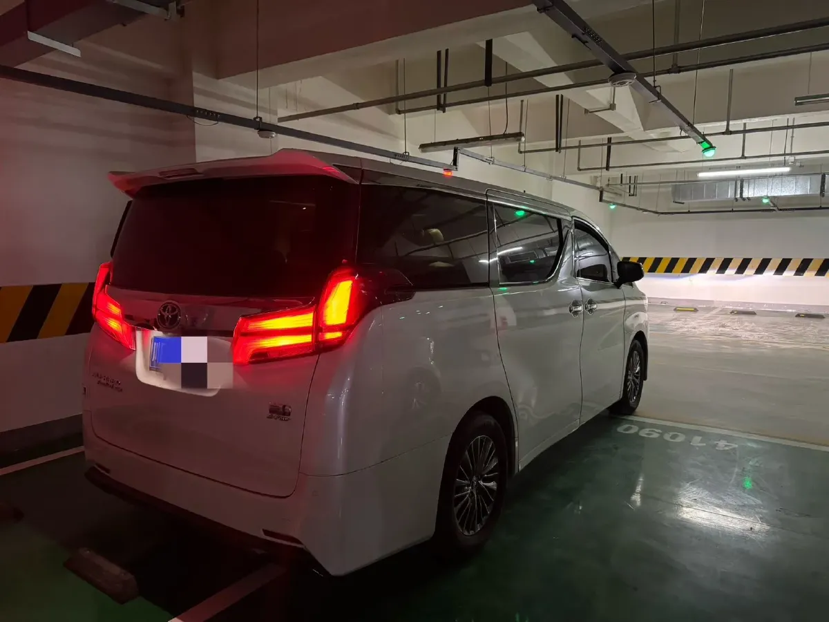 2019 Toyota Alphard 2.5L 117HP L4 E-CVT Hybrid,autocango,china used car exporter,china ev exporter,chinese used car exporter,chinese used ev exporter